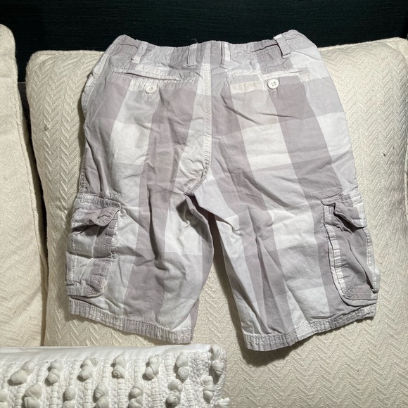 Cotton plaid lightweight shorts - Picture 2 of 3